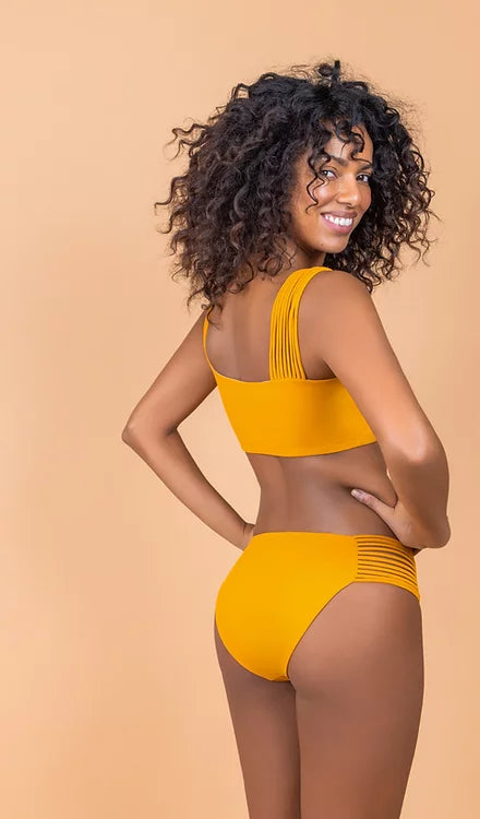 Maillot de bain deux pièces chic couleur safran